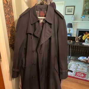 Dark blue burberry raincoat